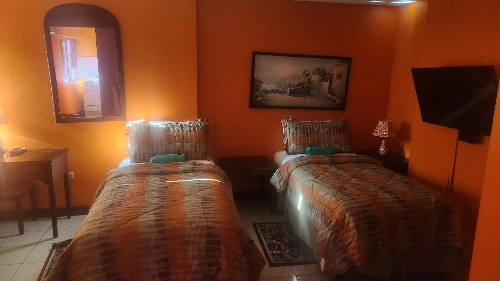 Turtle Towers Apartment Ocho Rios
